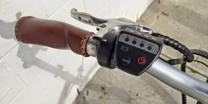 Blix Vika Plus Stitched Ergonomic Grips