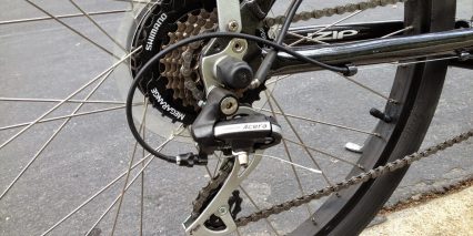 Izip E3 Vibe Shimano Acera Derailleur