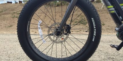 2016 Izip E3 Sumo Shimano M396 Hydraulic Disc Brakes