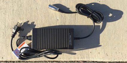 Izip E3 Protour 2 Amp Charger