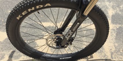 Izip E3 Peak Plus Kenda Havok Plus Sized Tires