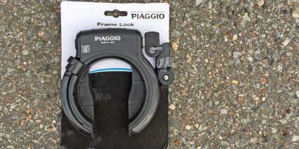 Piaggio Wi Bike Comfort Plus Branded Axa Art 4001 Cafe Lock