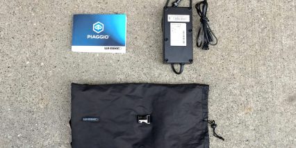 Piaggio Wi Bike Active Plus 4 Amp Battery Charger Bag And Manual