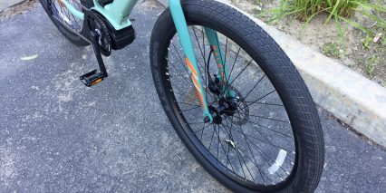 2018 Raleigh Venture Ie Schwalbe Super Moto X Big Tires