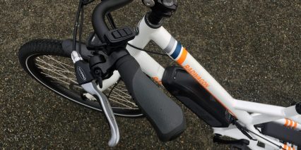 2019 Rad Power Bikes Radwagon Controls And Ergonomic Handlebar Grips