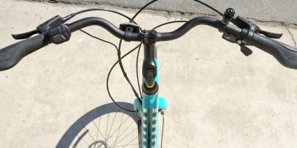 Giant Lafree E Plus 2 Swept Back Handlebars Ergonomic Grips