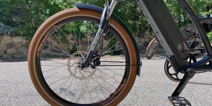 Magnum Low Rider Schwalbe Big Ben Tires