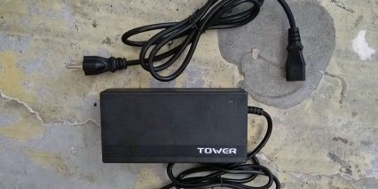 Tower Beach Bum Battery Charger