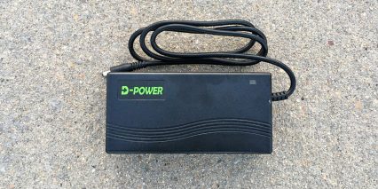 Rattan Fat Bear D Power 2 Amp Charger