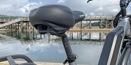 Igo Electric Core Elite Ii Velo Comfort Saddle With Rubber Bumpers