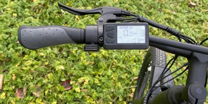 2022 Schwinn Coston Dx 27 5 Grayscale Lcd Display And Trigger Throttle