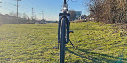 2022 Specialized Turbo Vado 4 0 Front View With Headlight On Hybrid Tires