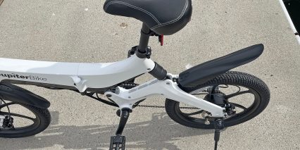 2022 Jupiterbike Discovery X7 Kickstand And Magnet To Keep Folded