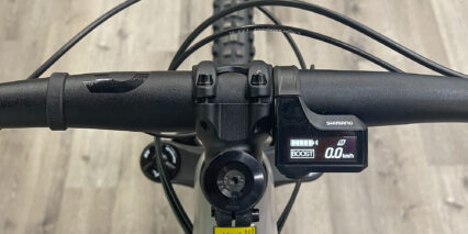 2022 Orbea Rise H30 Shimano Display Lcd Closeup