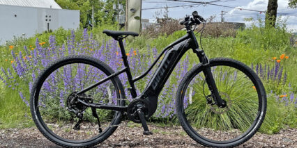 2022 Giant Roam E Plus